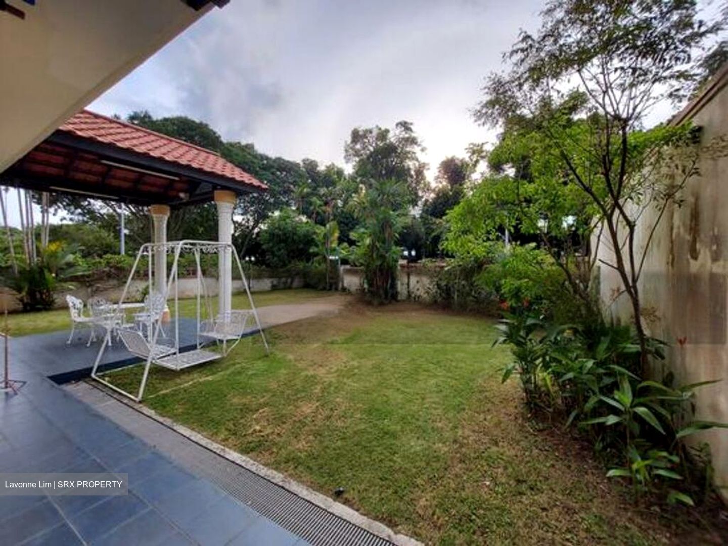 Mera Terrace (D16), Terrace #470440431